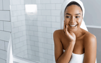 Peau terne et fatiguée ? Découvrez la routine naturelle qui réveille l’éclat de votre visage